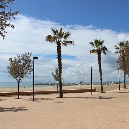 Beautiful Apartment In Front Of Beach, Pool, View Roses Exterior photo
